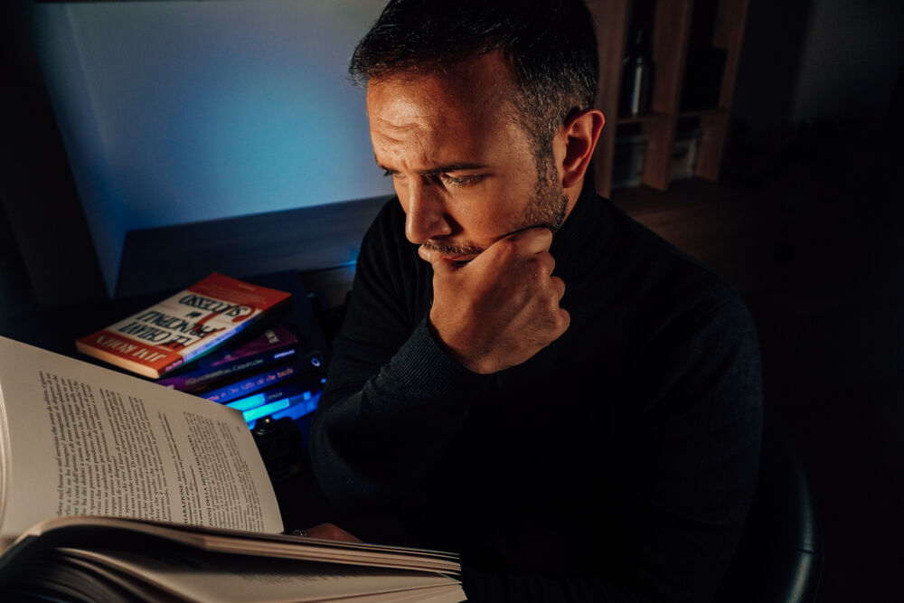 Daniele nel suo studio